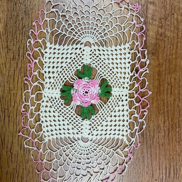 Vintage Handmade 15” Crochet Pink Green White Doily Rose Cottagecore Grandmacore - Picture 8 of 9